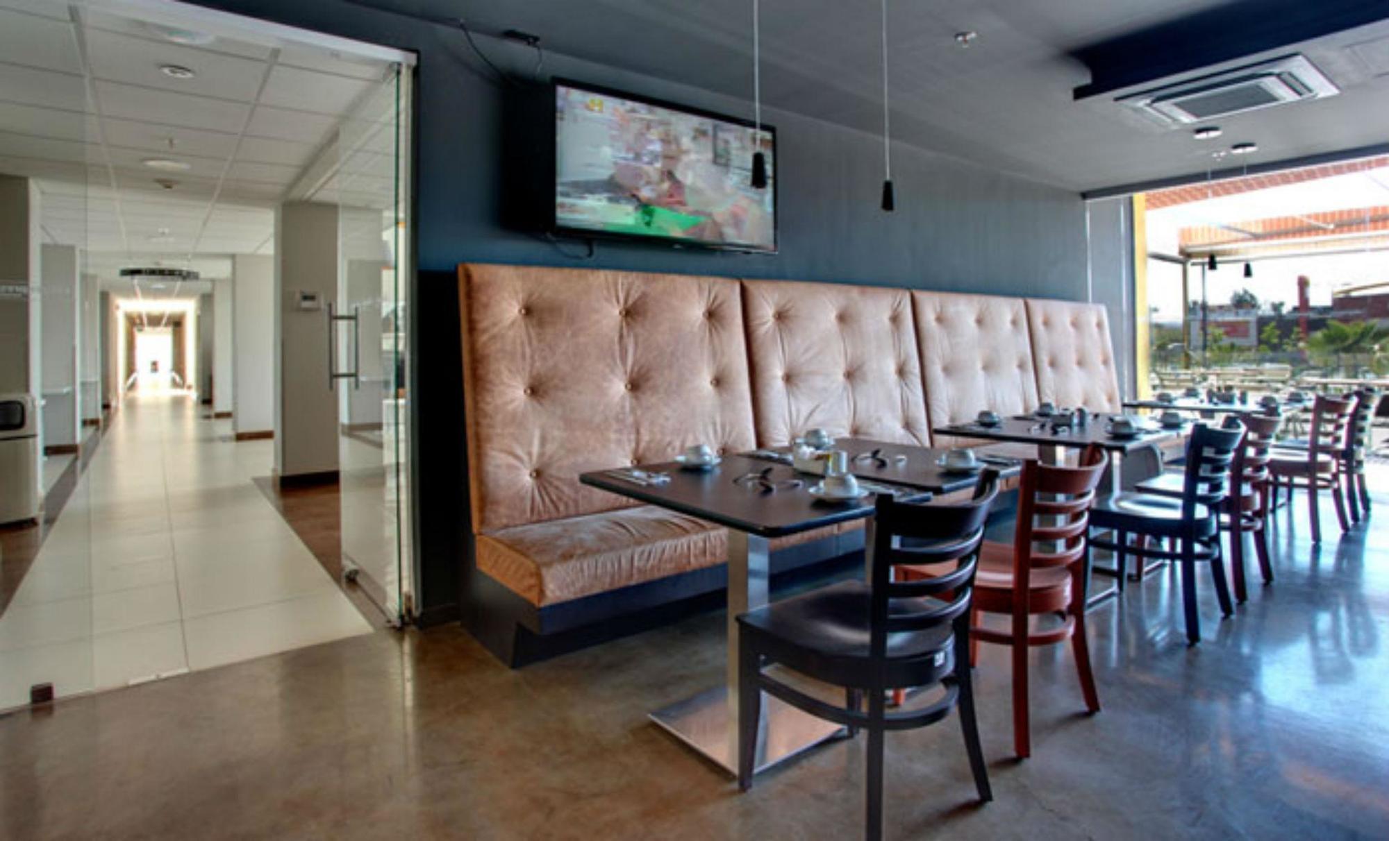 Hotel Express By Marriott Jurica Querétaro